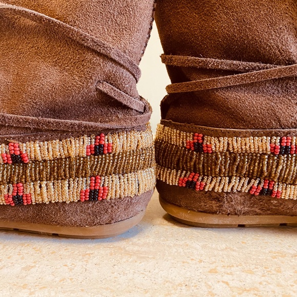 Vintage- House of Harlow 1960 Suede & Beaded ankle boots - Picture 10 of 16